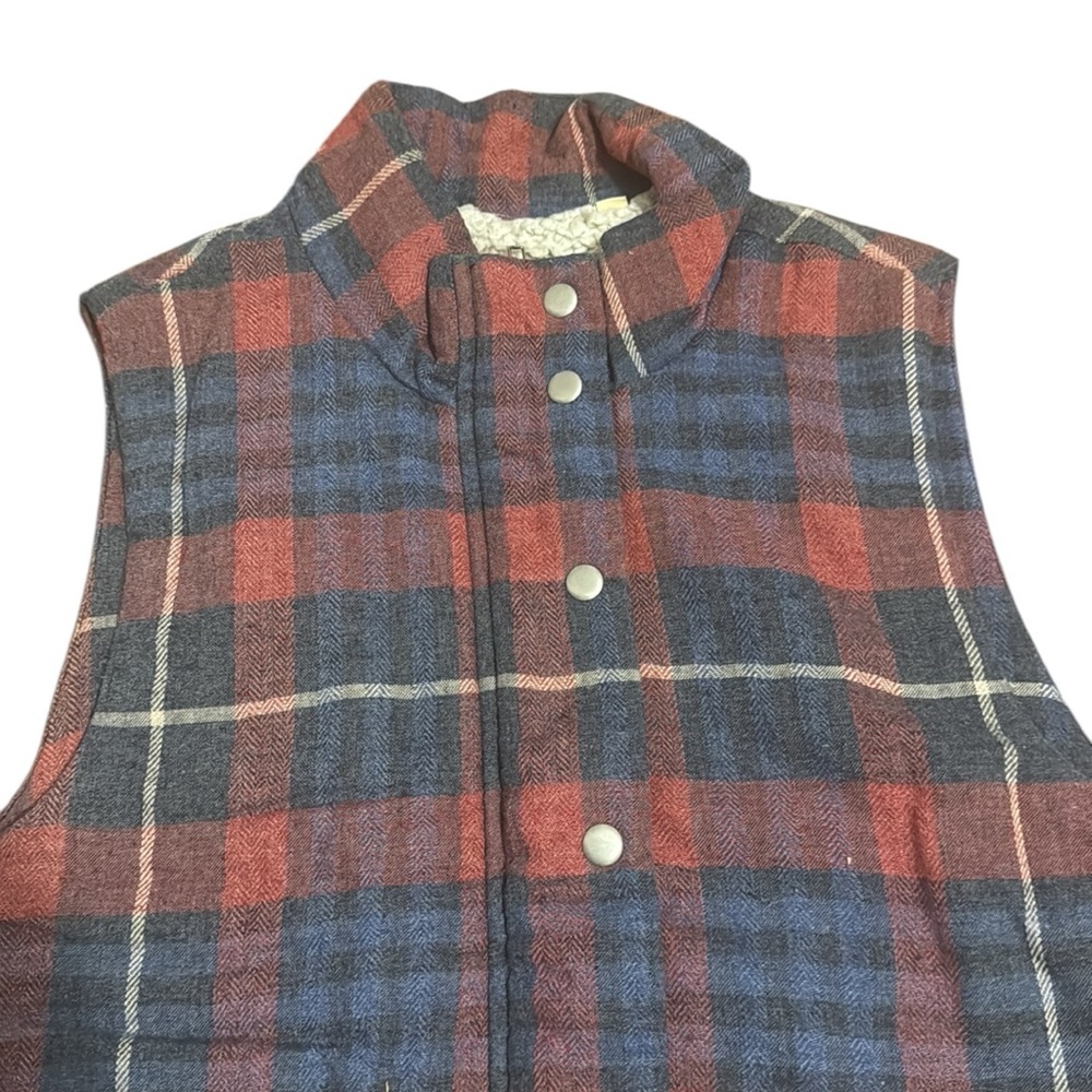 DYLAN Plaid Sherpa lined Vest size medium - Picture 2 of 11